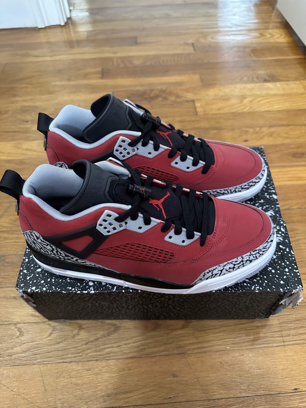 *Slightly Used* Jordan Spizike Low Men Red Black (FQ1759-600) Size 10